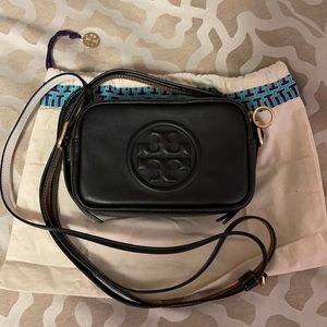 Tory Burch Perry bomb leather camera bag